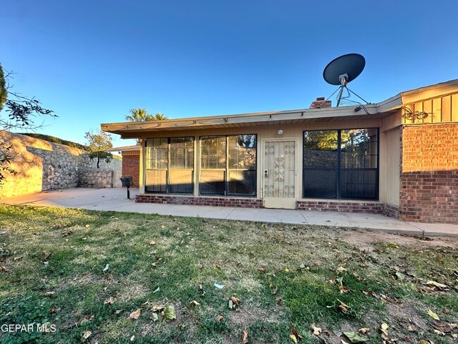 Building Photo - 1309 Lonewood Dr