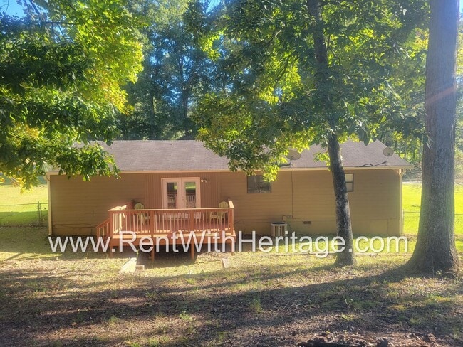 Building Photo - WOW!!! GORGEOUS RANCH WITH MANY UPGRADES /...