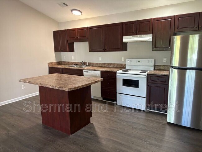 Building Photo - 3800 London Ct SW