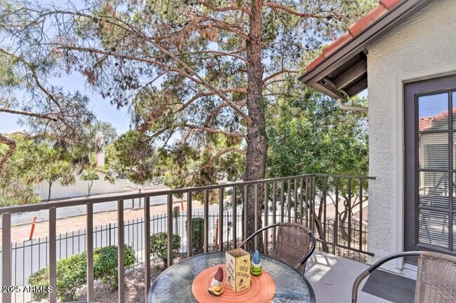 Building Photo - 11011 N 92nd St