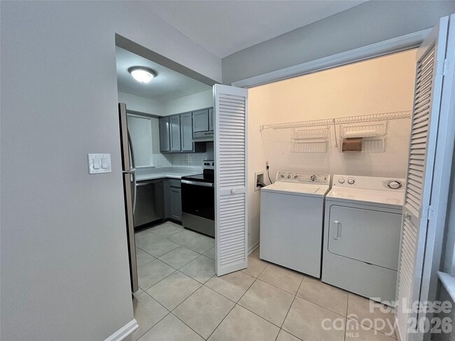 Building Photo - 2901 Iron Gate Ln