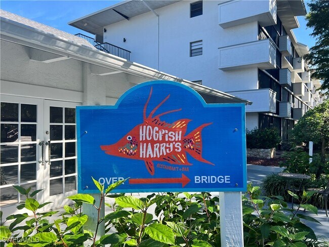 Building Photo - 600 Neapolitan Way