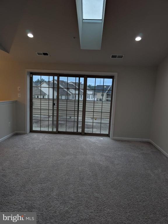 Building Photo - 43174 Luttrell Sq