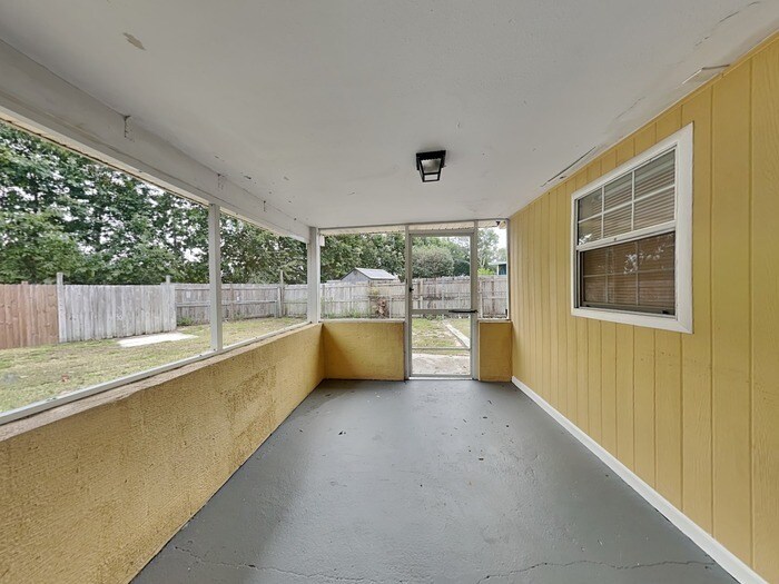 Building Photo - 216 Carla Ann Ct