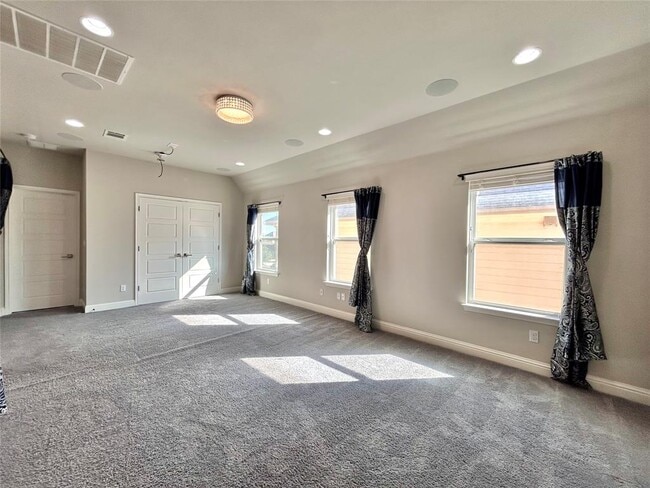 Building Photo - 9313 Kyles Stake Rd