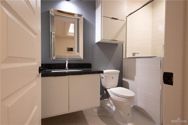 Building Photo - 30 Wisteria Ave