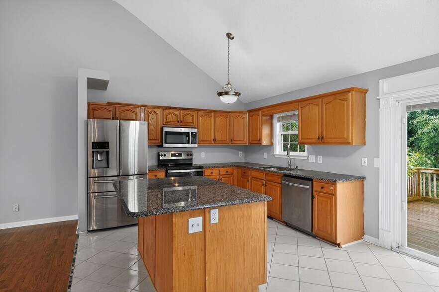 Building Photo - 1148 Fitzpatrick Rd