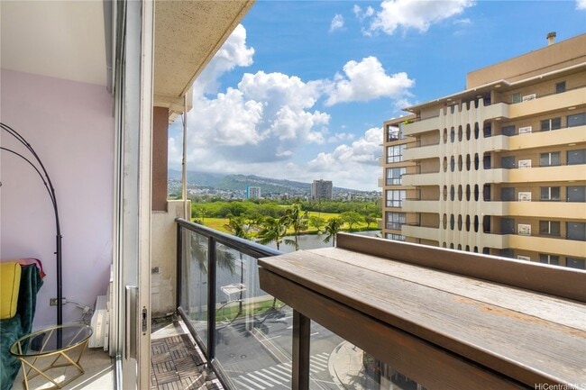 Building Photo - 444 Nahua St