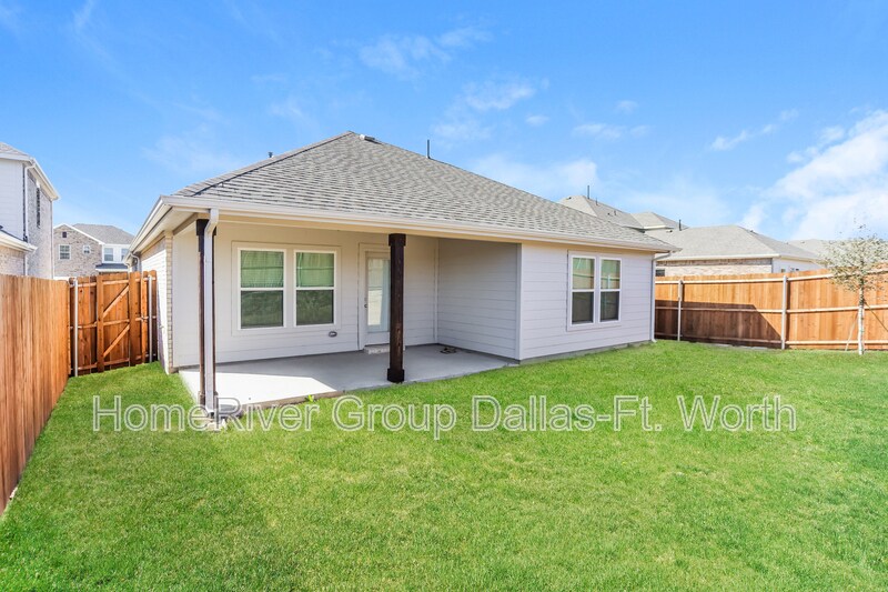 Building Photo - 353 Fire Rock Dr