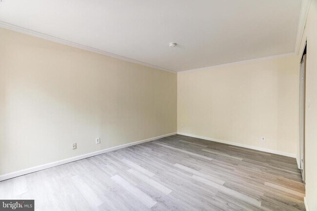 Building Photo - 7905 Dassett Ct