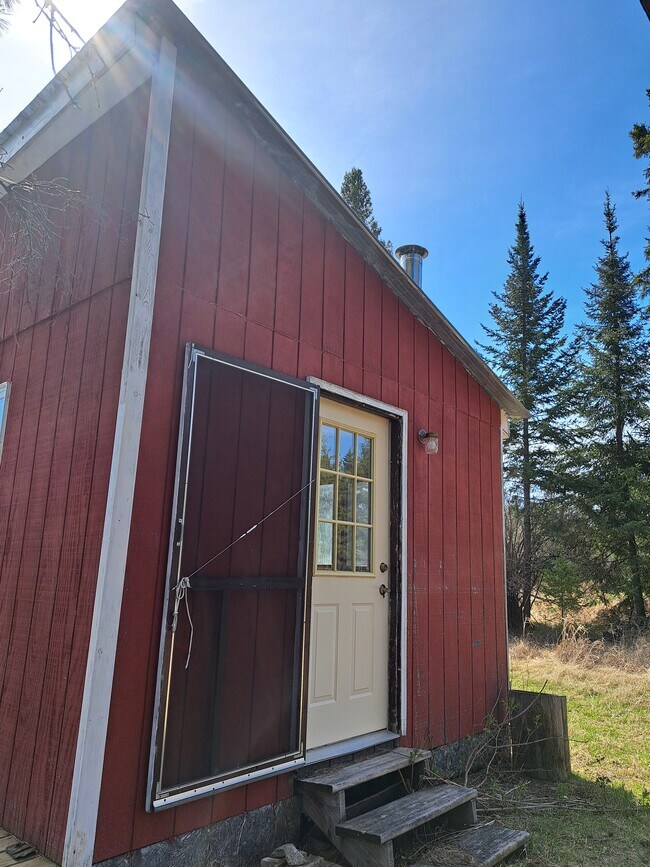 Building Photo - 9374 Alango Rd