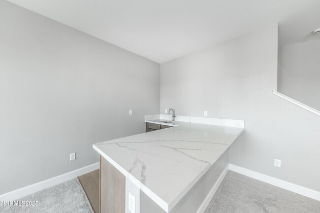 Building Photo - 1513 Golf Club Dr