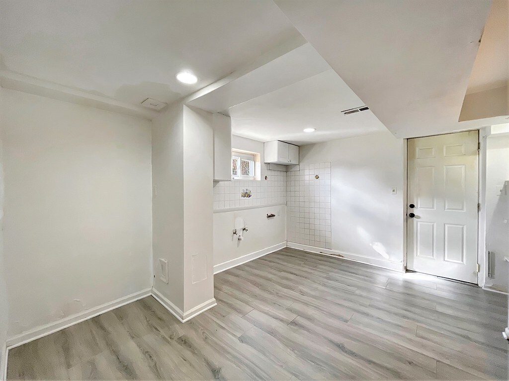 Building Photo - 1832 N Culpeper St