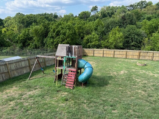 Building Photo - 2 story home with 1 car garage and fenced yard