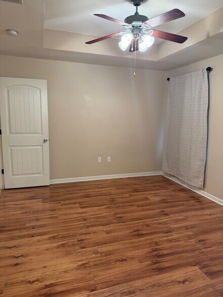 Building Photo - 12029 Marilyn Ln