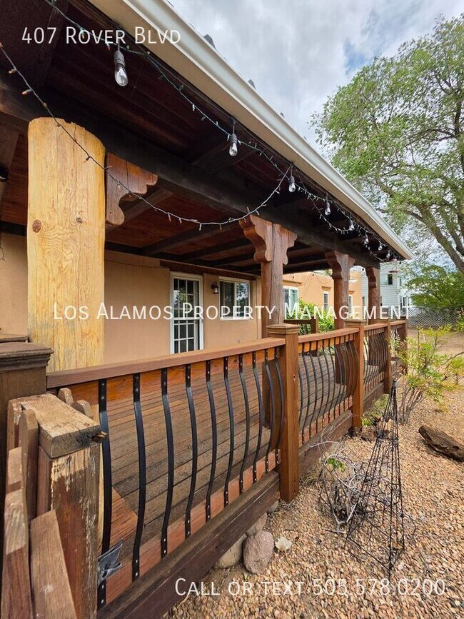 Building Photo - 407 Rover Blvd