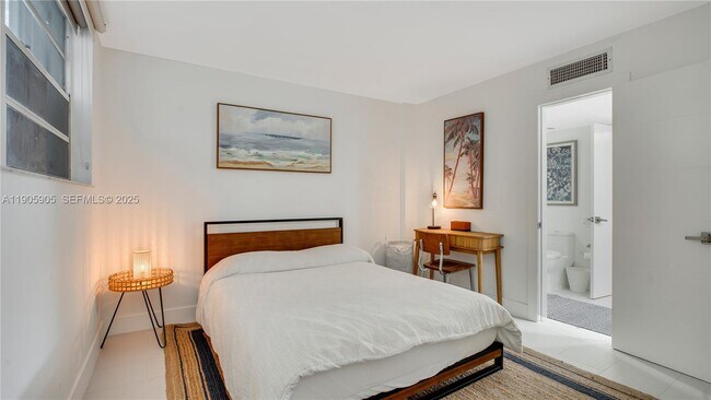 Building Photo - 750 NE 64th St