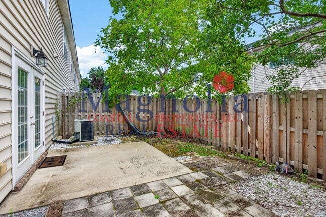Building Photo - 255 Cypress Point Dr