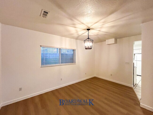 Building Photo - 3140 S 3200 W