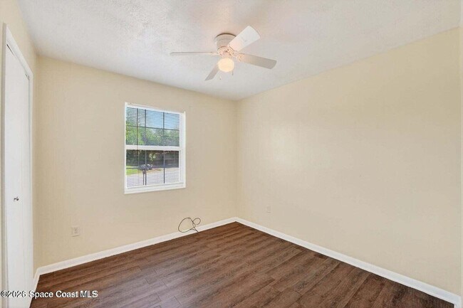 Building Photo - 2285 Fruitwood Ct