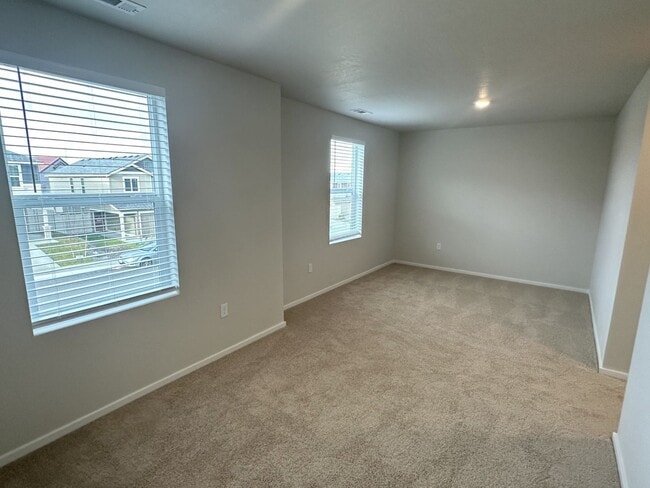 Building Photo - Brand new Kennewick home for lease!