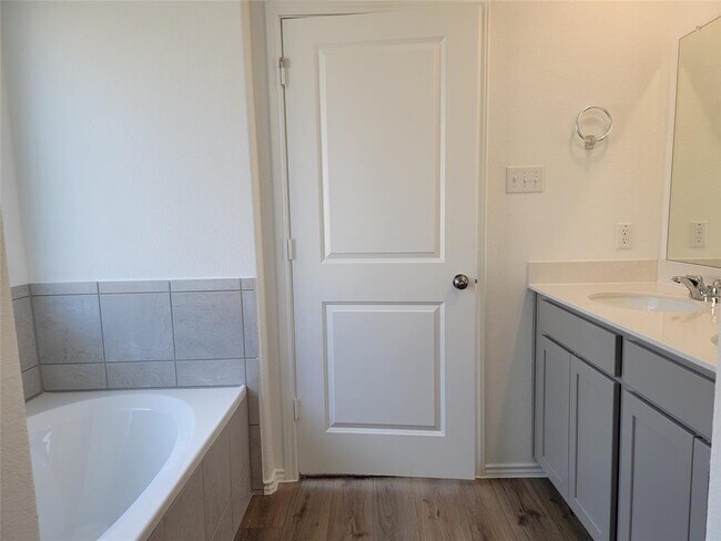 Building Photo - 602 Arnage Dr