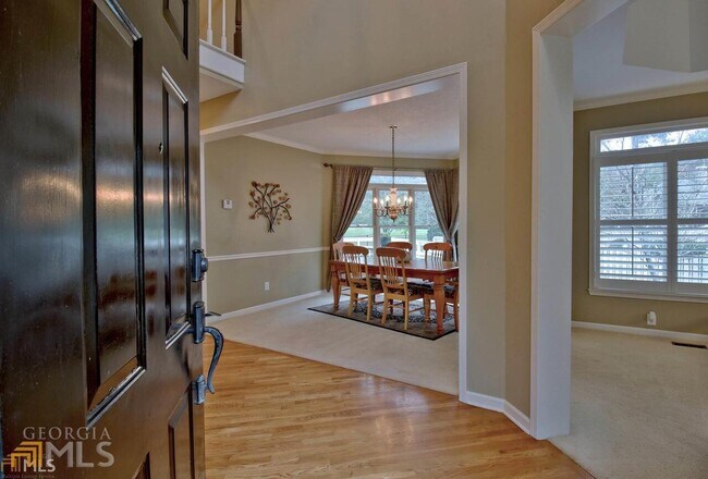 Building Photo - 404 Burgess Point
