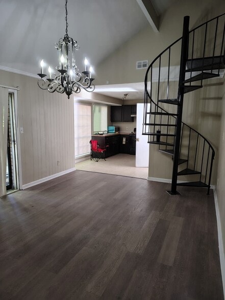 Building Photo - 2872 Leisure Springs Cir