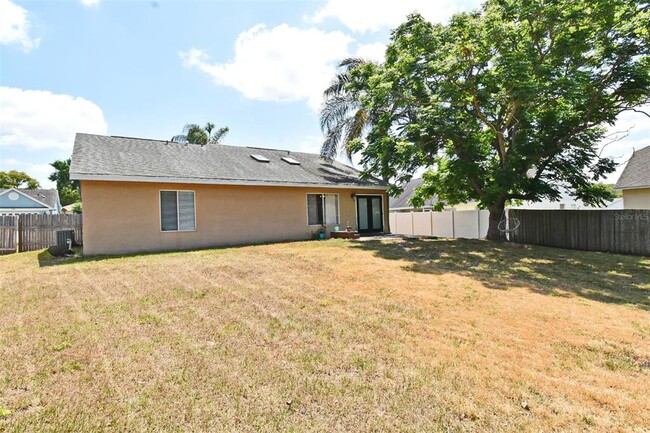 Building Photo - 1242 Ravida Woods Dr