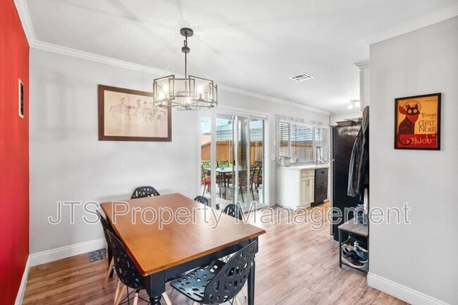 Building Photo - 6449 Feliciter Way