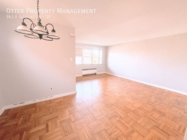 Primary Photo - 943 E Gorgas Ln