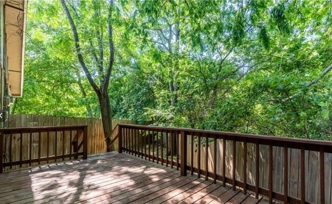 Building Photo - 2702 Little Valley Cove