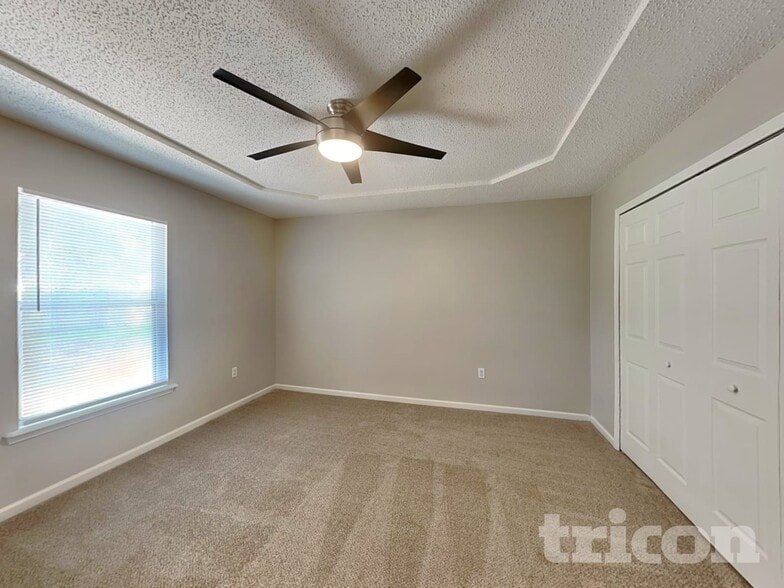 Building Photo - 4350 Jillian Dr