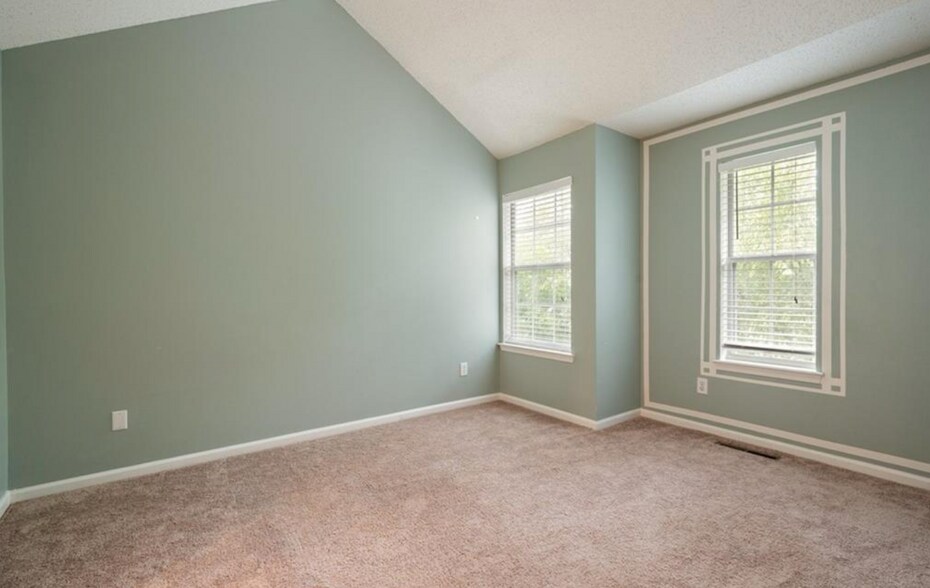 Building Photo - 4520 Shallowford Cir