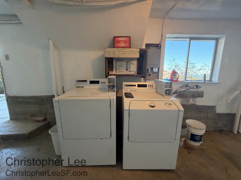 Building Photo - 331 Campbell Ave