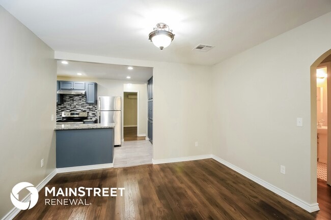 Building Photo - 3809 NW 24th St