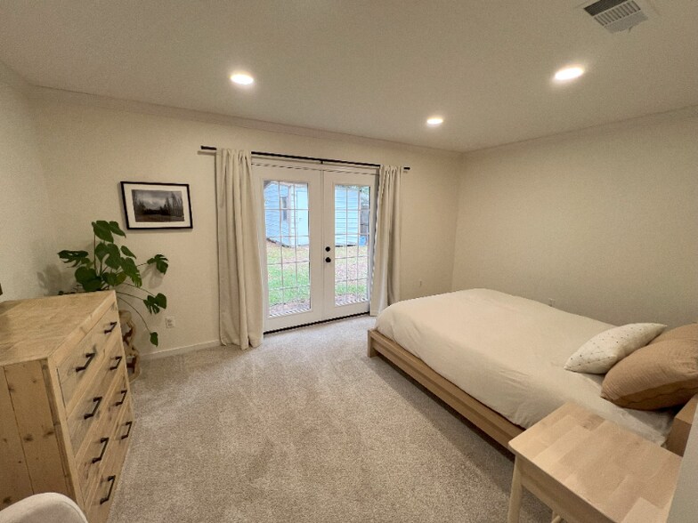 Building Photo - 317 Pontevedra Ln