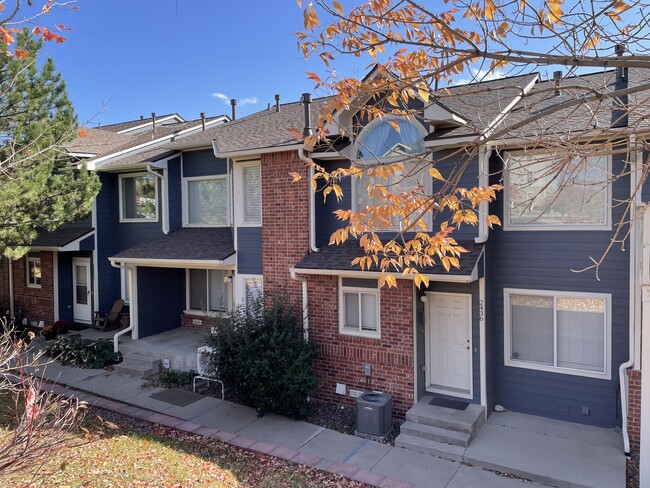 Building Photo - 2436 W 82nd Pl