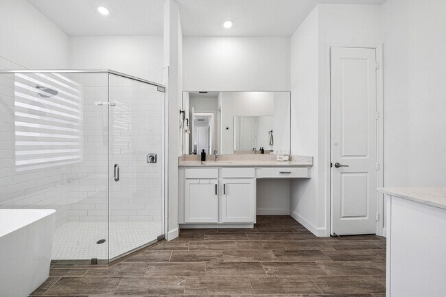 Building Photo - 655 Hookline Cir