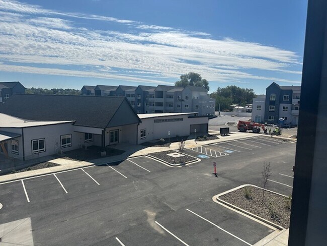 Building Photo - Now Leasing Modern Heights Apartments