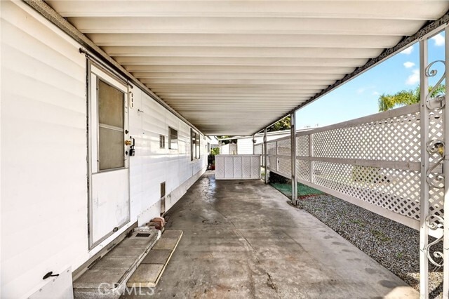 Building Photo - 893 S Palm Ave