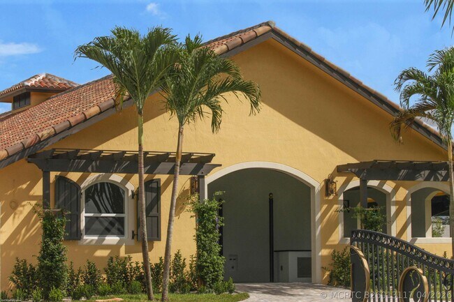 Building Photo - 4985 Stables Way