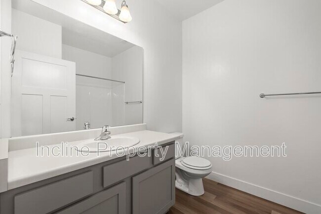 Building Photo - 750 N 260 W