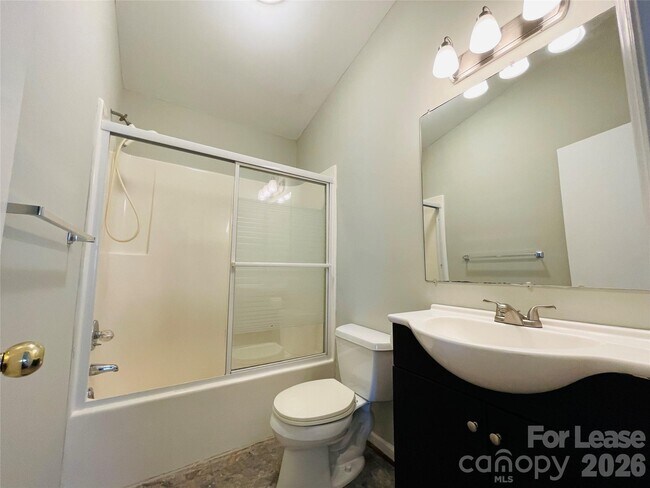 Building Photo - 2499 Brookwood Rd