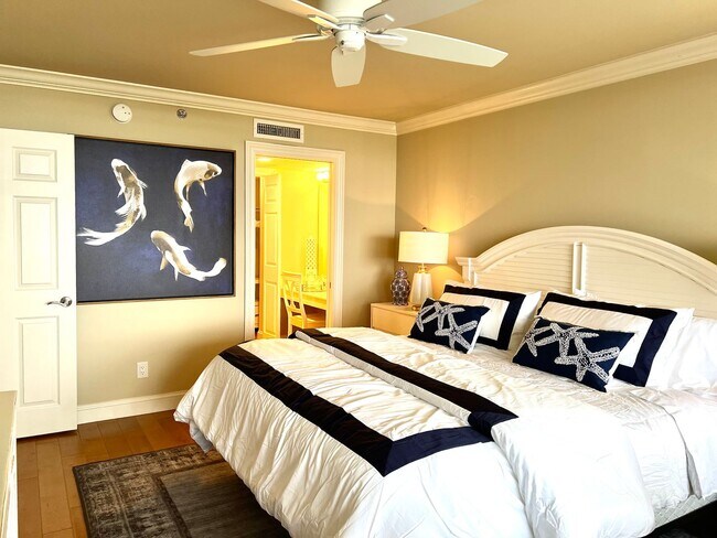 Building Photo - **PELICAN BAY**ST NICOLE**NEWLY FURNISHED**STUNNING SEASONAL OR ANNUAL RENTAL**