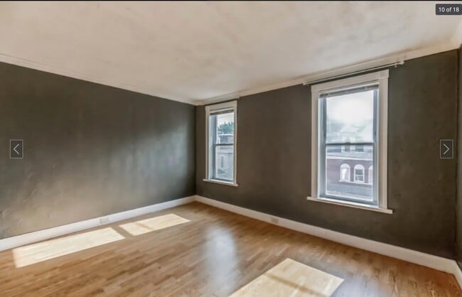 Building Photo - 423 N 5th St