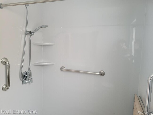 Building Photo - 29540 Red Leaf Dr