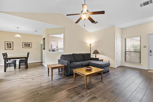 Building Photo - 11814 Prairie Hen Ln