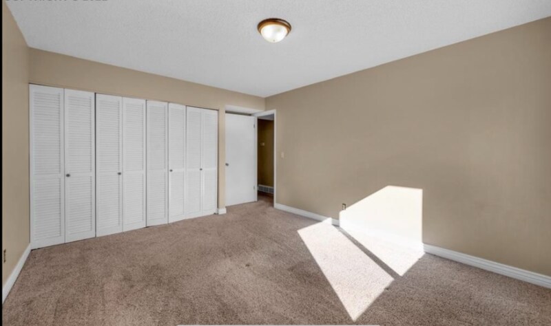 Building Photo - 2167 Broadmoor Rd Cir