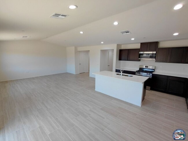 Building Photo - 485 Palomino Ct